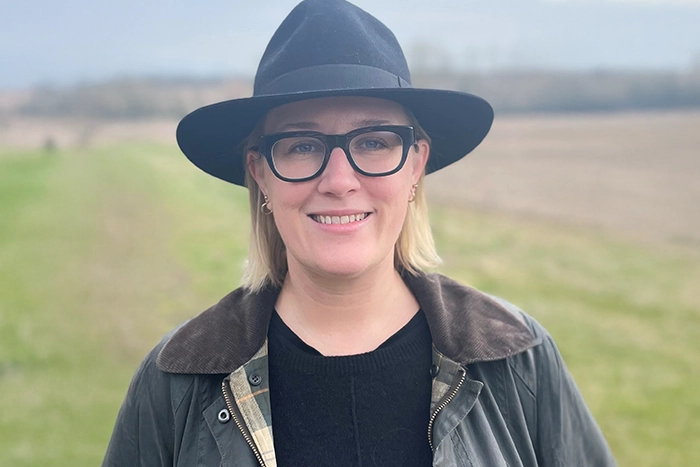 Annie Gibbons headshot